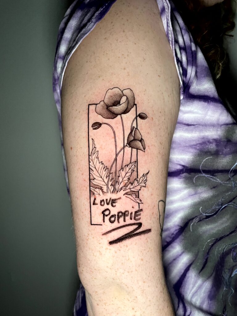 Allyssa-Bollmann- Poppy Flower-Tattoos Allyssa-Bollmann- Poppy Flower-Tattoos
