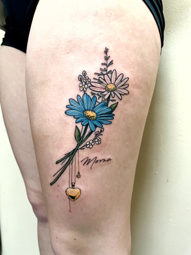 Allyssa-Bollmann- Flowers -Tattoos Allyssa-Bollmann- Flowers -Tattoos