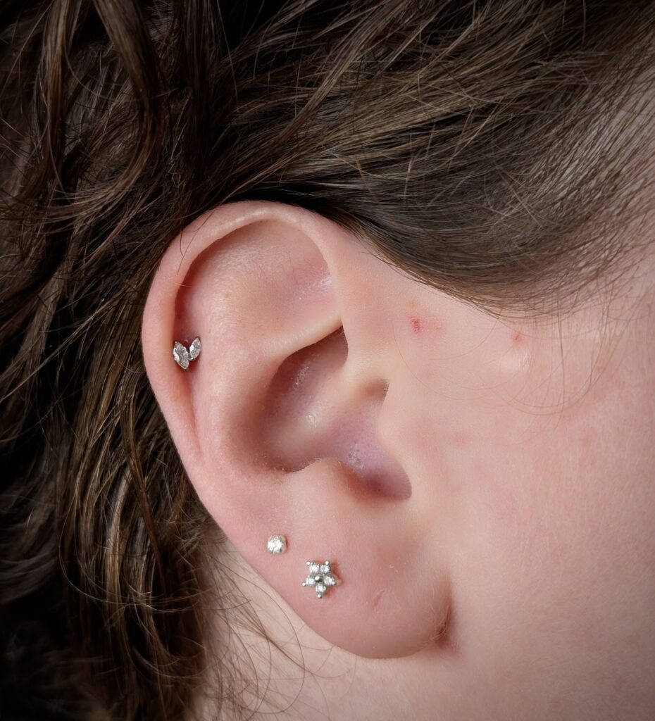 Shannon-Maglione-Piercings-02